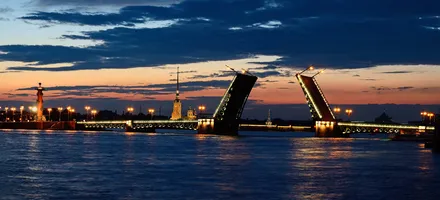 Обложка: Ночная прогулка на теплоходе по Неве «Музыка разводных мостов»
