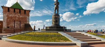 Обложка: Пешая экскурсия «Нижегородский Кремль: красивый, ценный, древний»