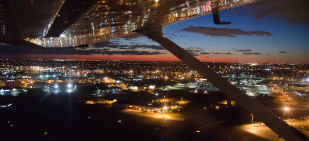 Обложка: Ночной полет в Санкт-Петербурге за штурвалом самолета Cessna 172