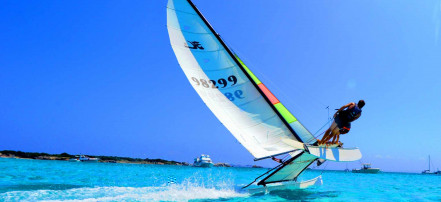 Обложка: Водная прогулка на катамаране Hobie Cat 15 в Калининграде