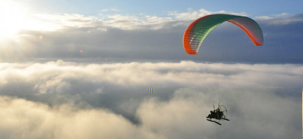 Обложка: Полет на параплане с мотором на высоту до 1000 метров в Санкт-Петербурге