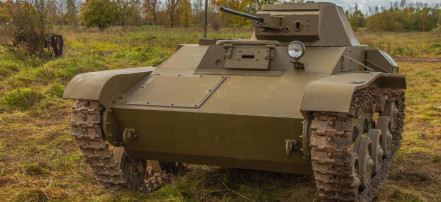 Обложка: Катание на танке Т-60 в Санкт-Петербурге