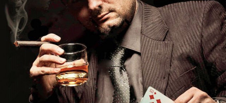 Обложка: Шерлок — дело об убийстве в казино