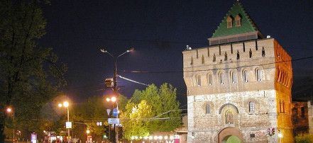 Обложка: Дмитриевская башня Нижегородского кремля