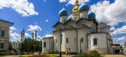 Обложка: Благовещенский собор Казанского кремля