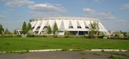 Обложка: Дворец ледового спорта имени В. К. Сотникова.