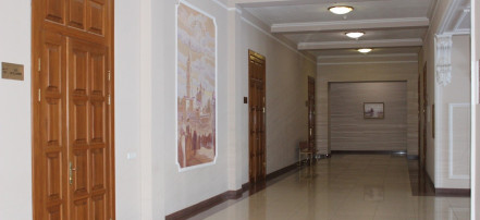 Обложка: Здание бывшего Окружного суда