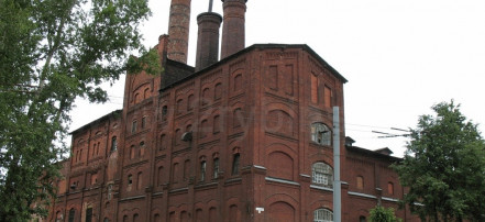 Обложка: Здание пивоваренного завода «Богемия»