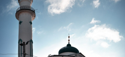 Обложка: Мечеть Нурулла