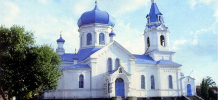 Обложка: Михайло-Архангельский храм