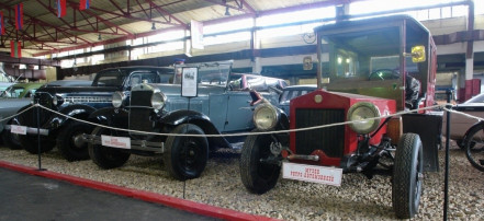 Обложка: Музей ретроавтомобилей