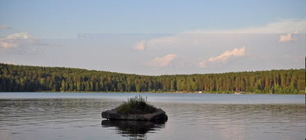 Обложка: Нижнесысертское водохранилище