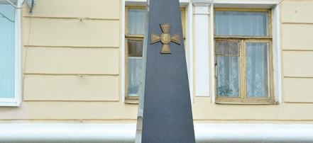 Обложка: Памятник Елецкому пехотному полку