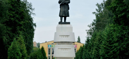 Обложка: Памятник К.К. Рокоссовскому