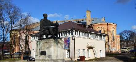 Обложка: Памятник М.О. Микешину