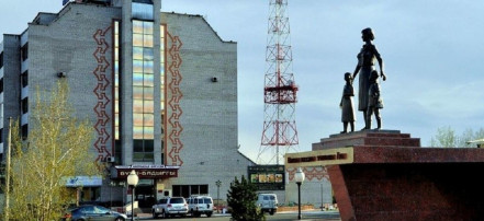 Обложка: Памятник первым русским учителям