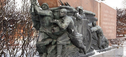 Обложка: Памятный знак воинам Западного и Калининского фронтов