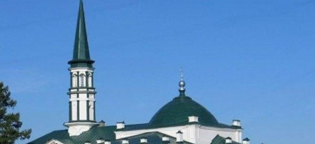 Обложка: Первая соборная мечеть в городе Уфе