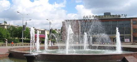 Обложка: Светомузыкальный фонтан в Камышине