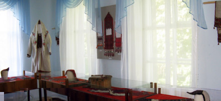 Обложка: Сернурский музейно-выставочный комплекс имени Александра Конакова