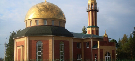 Обложка: Соборная мечеть города Урай