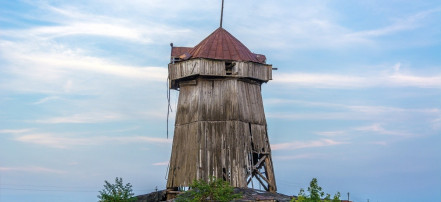 Обложка: Старая мельница в Кулябовке