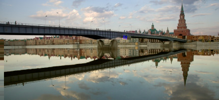 Обложка: Театральный мост