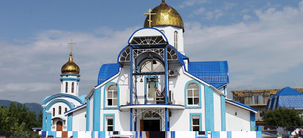 Обложка: Храм Новомучеников и Исповедников Церкви Русской