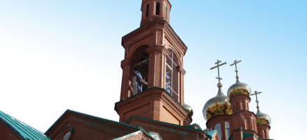 Обложка: Храм во имя преподобного Серафима Саровского в Дубках