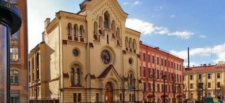 Обложка: Шведская церковь Святой Екатерины