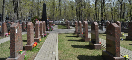 Обложка: Ваганьковское кладбище