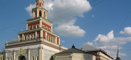 Обложка: Казанский вокзал