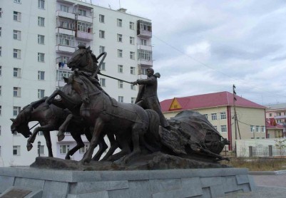 Памятник ямщикам