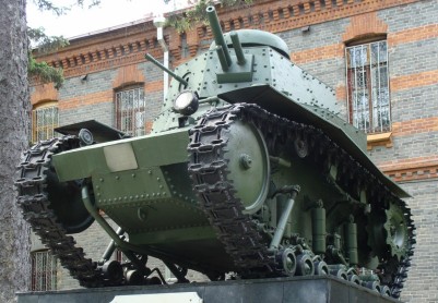 Памятник "Танк Т-18"