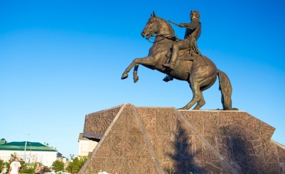 Памятник генералу А. П. Ермолову