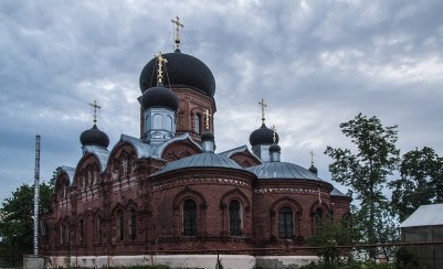 Свято-Введенский островной женский монастырь в п. Введенский