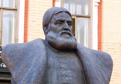 Памятник Н.А. Бугрову