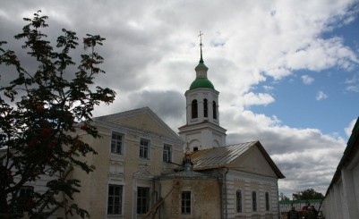 Архиерейское подворье Михаило-Архангельского храма в с. Лазарево