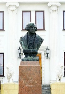 Бюст Н.В. Гоголя