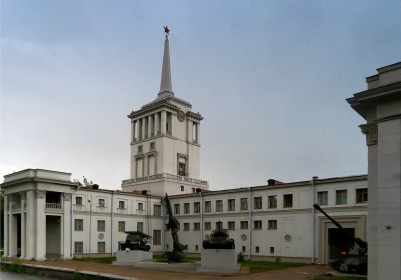 Военно-исторический музей в Доме офицеров