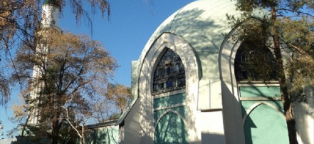 Караван-сарай с мечетью и минаретом: Фото 2