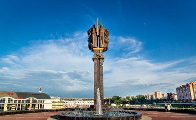 Монумент «Навеки с Россией»