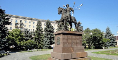 Памятник  Григорию Засекину