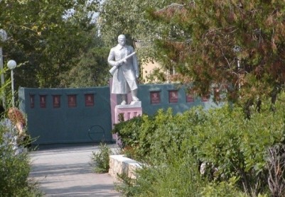 Памятник «Жирновскому Алёше» (Неизвестному солдату)