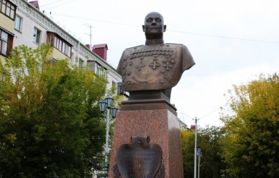 Памятник Герою Советского Союза М. С. Шумилову