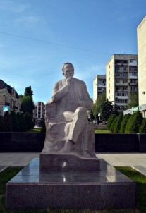 Памятник К.А. Федину