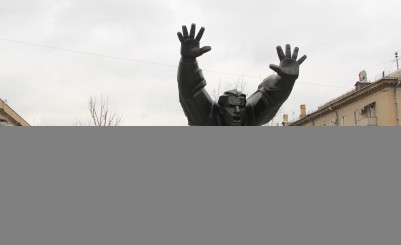 Памятник Михаилу Паникахе