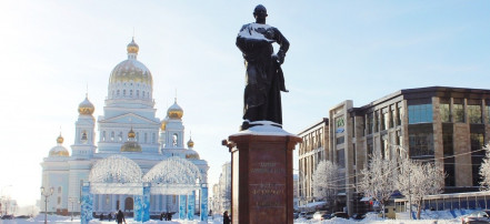 Памятник адмиралу российского флота Ф. Ф. Ушакову: Фото 2