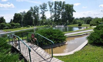 Парк села Хлевное и скульптура «Орел»