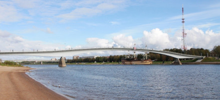 Пешеходный мост в Великом Новгороде: Фото 1